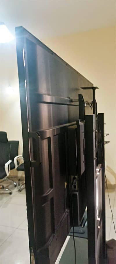 touch screen with web cam