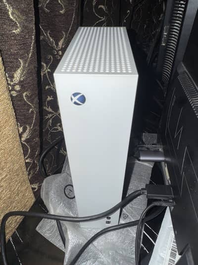 Xbox Series S - 512GB with box