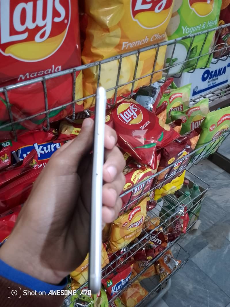 iPhone SE 3rd Generation 1