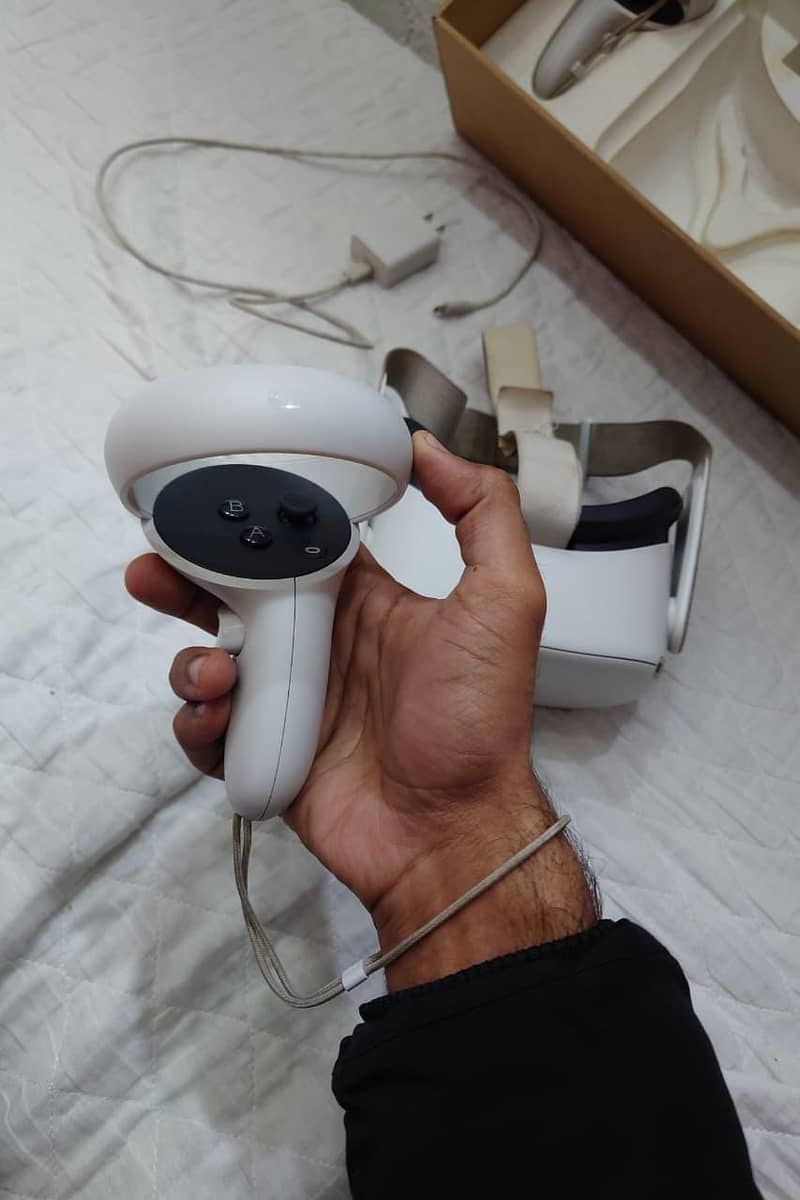 Oculus Quest 2 7