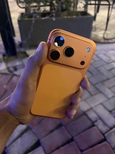 17 pro physical + e factory unlock 256 with box