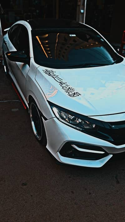 100 percent original Car  HONDA CIVIC  2017