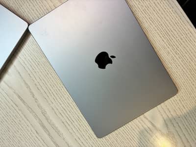 MacBook Pro (14-inch, 2021) - M1 Pro 32GB & 1TB Variants Available