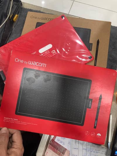 *ONE by Wacom, A digital drawing, note-taking, and online teaching.  dr