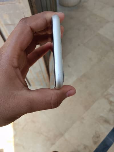 iPhone 11 factory unlock. 128gb with Box