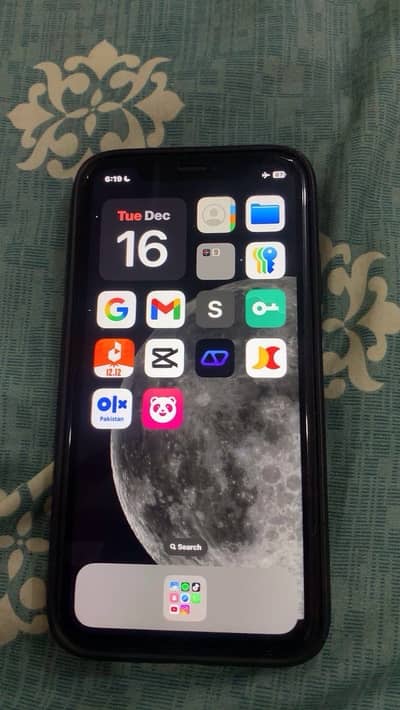 iPhone XR colour black