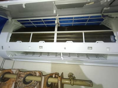 Haier AC Non-Inverter 1 Ton