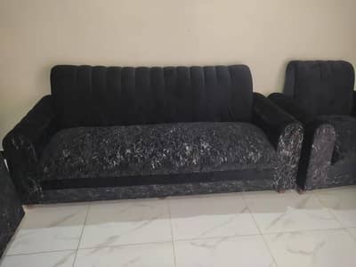 5 seater sofa set just 1 month use  10/10 condition