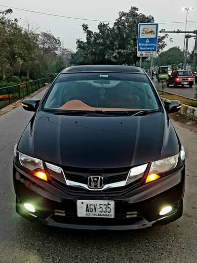 honda city aspire  2017 1.3   better than corolla prius aqua nwgn dayz