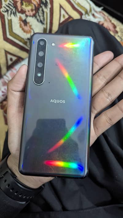sharp Aquos R5G 256GB