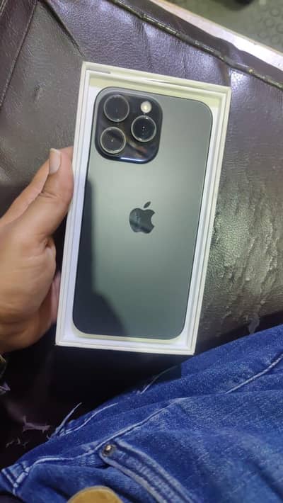 iphone 15 pro mint condition