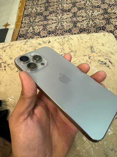 iPhone 15 Pro Max JV – 256GB – Natural Titanium – Excellent Condition