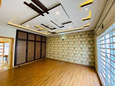 10 Marla Brand New House With Basement For Rent