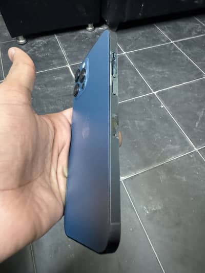 12 PRO MAX 256GB 10/10 condition