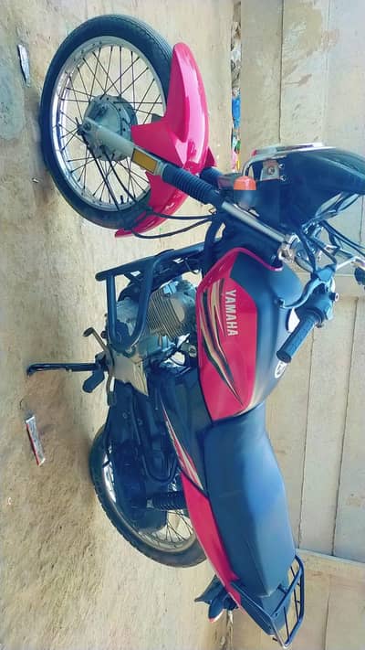 Yamaha Red color 2019 0313-1727666