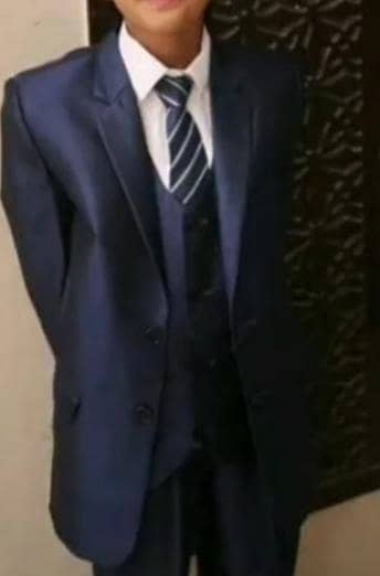 3peace pent coat more photos available