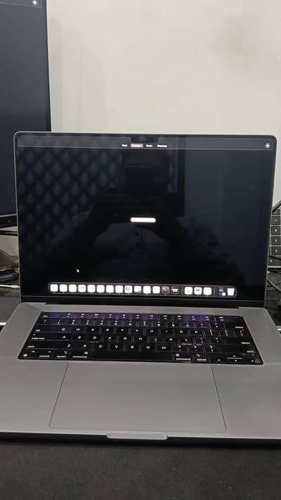 MacBook Pro 16″ M1 Max | 32GB RAM | 1TB SSD | Space Grey