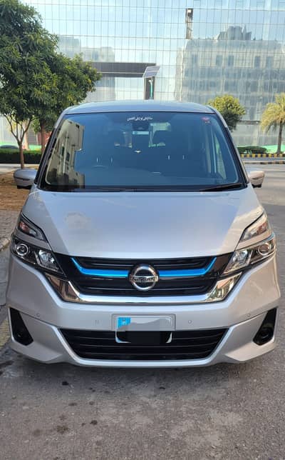 Nissan Serena Hybrid E-Power 7 Seaters Islamabad Number Like New