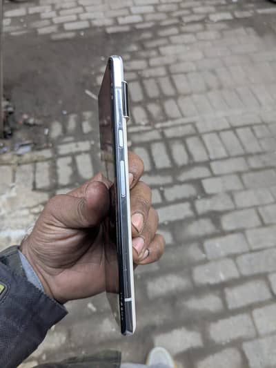 Google pixel 6 pro  c. p I'd tax paid