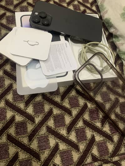 iphone 14 Pro Max 256gb Pta approved10/10 Ful box 1st user space black