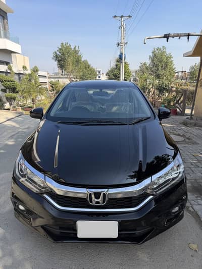 Honda City 1.5 Aspire 21/22 Model Total Genuine urgent for sale