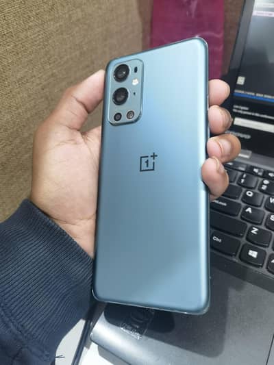 One plus 9 pro 12/256