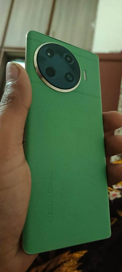 tacno spark 20 pro plus 8+8 /256