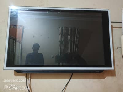24 inch LCD for sale