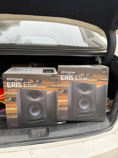 PreSonus ERIS E5 XT Studio Monitors (Pair) – Like New