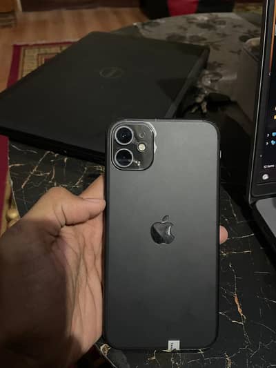 Iphone 11 - factory unlocked