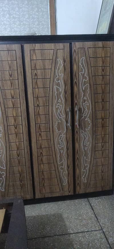 large capacity wardrobe in very good condition