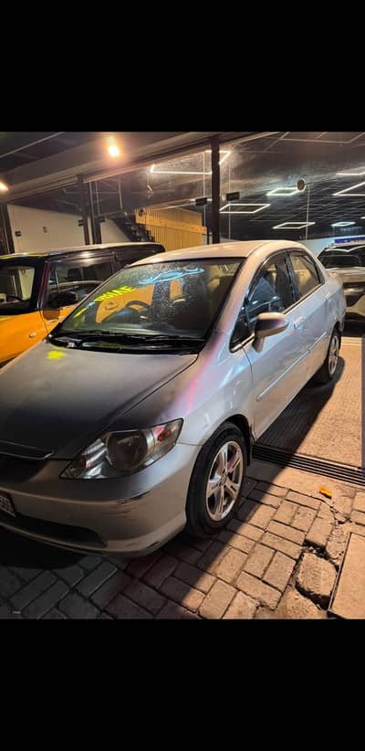 Honda city 2005  model manual  urgent sale 03009837719