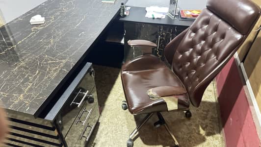 Executive Table / Office Table