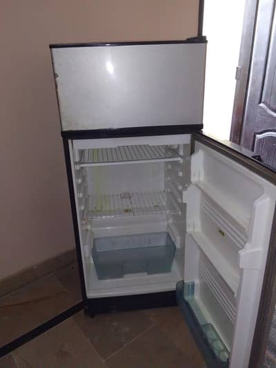 Dawlance fridge for arjunt sell