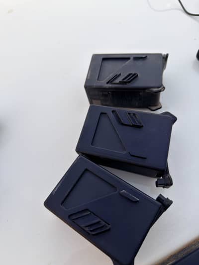 DJI FPV 3x BATTERIES FOR SELL UNDER 35 cycles