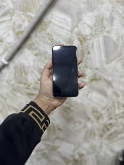 Ip 11 pro white PTA approved