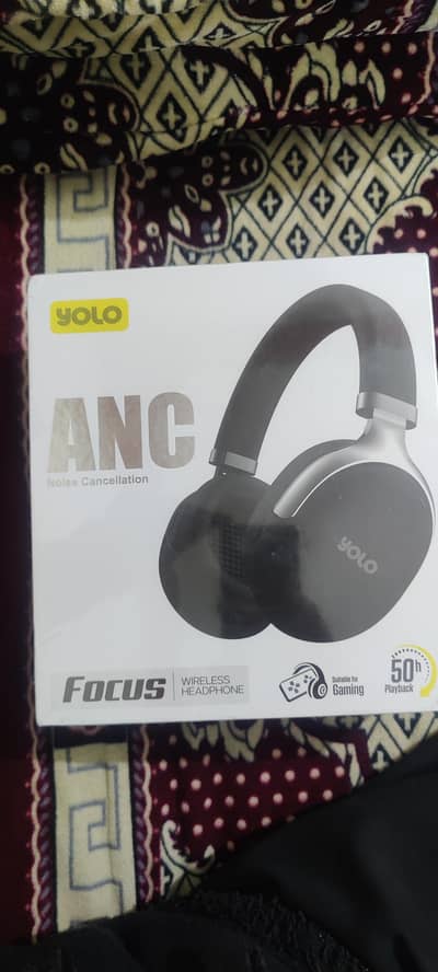 Yolo fFocus Y-511 active noice cancelation headphones