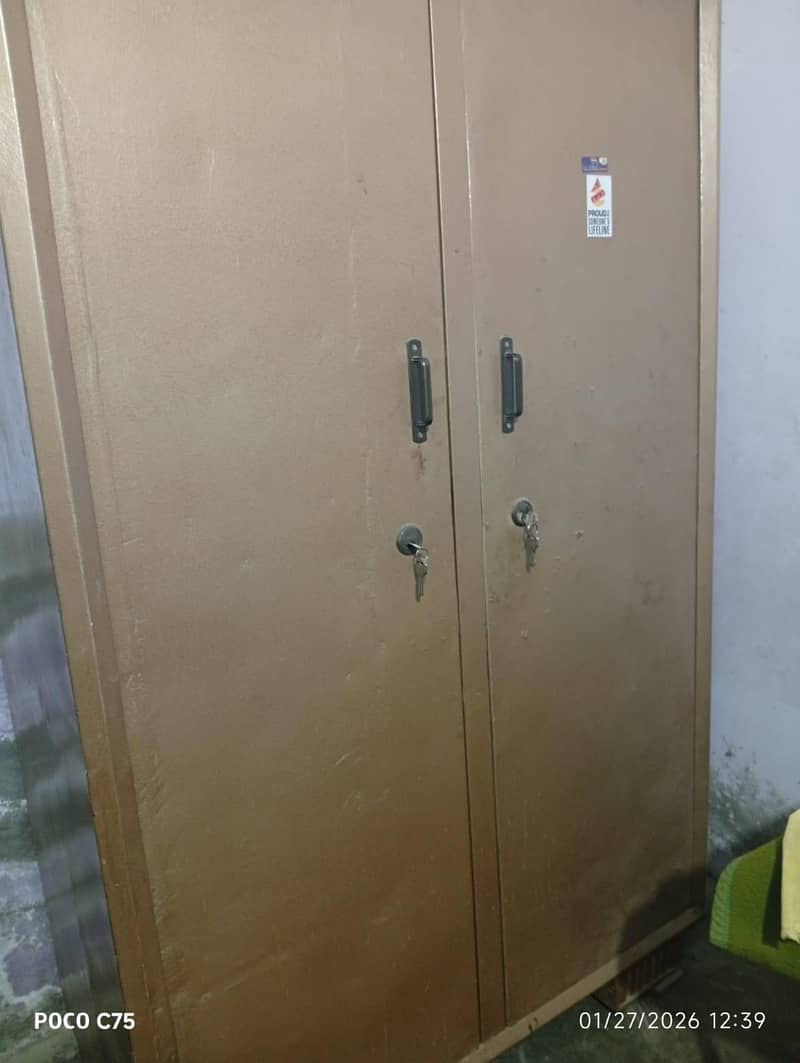 ALMARI الماری 1