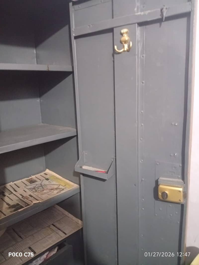 ALMARI الماری 9