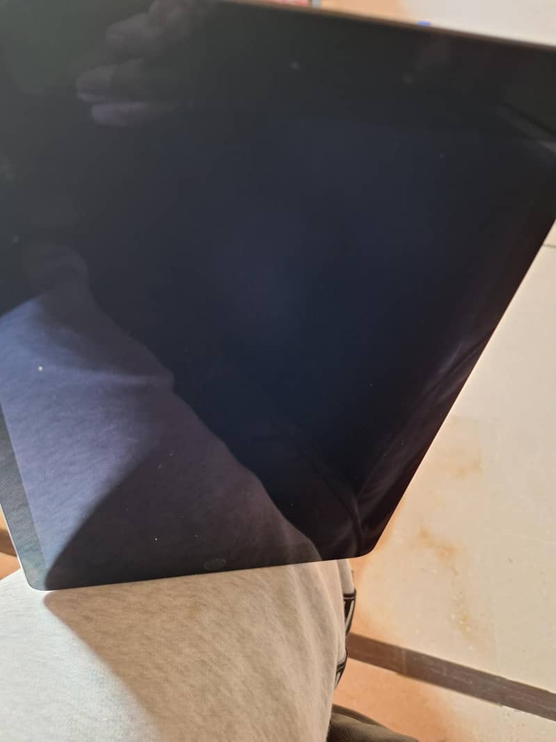 iPad (Apple) Model 1127 2