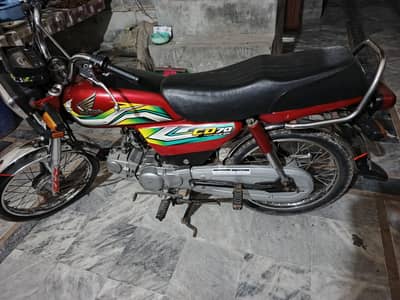 Honda cd70  03709522498