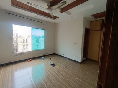 3 bedroom apartment for rent in E-11/4 Islamabad