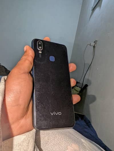 vivo y11 PTA Approved 3gb32gb