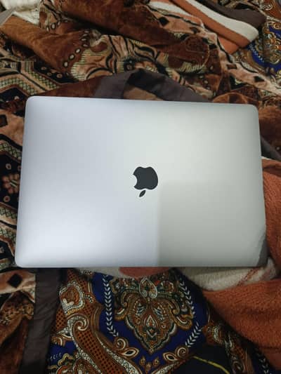 macbook pro 2019
