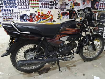 Honda prider black colour