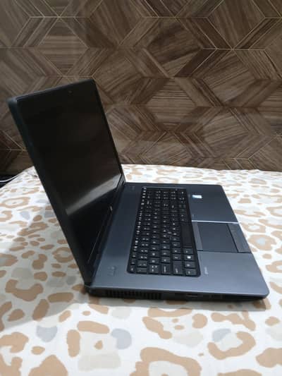 HP Z book 17 G2 Core i7-4800MQ