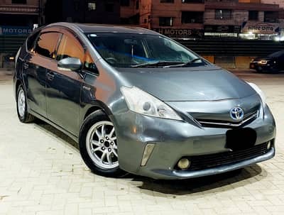 Toyota Prius alpha 7 seater