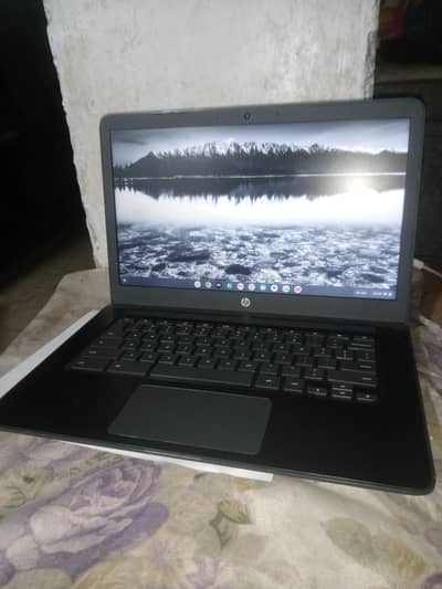Hp Chromebook 15 inch 4gb ram 32gb for sale