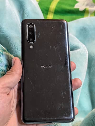 Sharp Aquos zero 5g