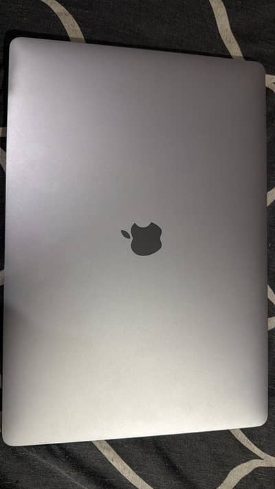 MacBook Pro 2019 16inch